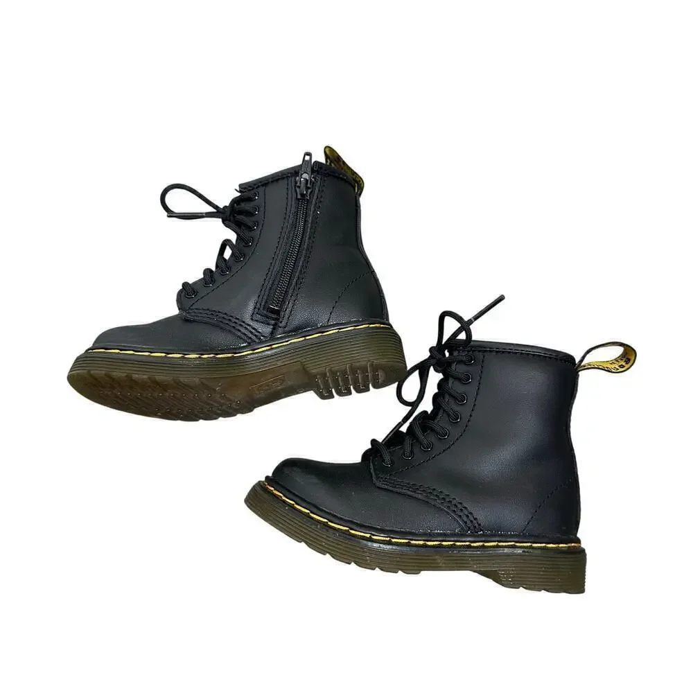 Dr. Martens Kids Unisex Black Size 7